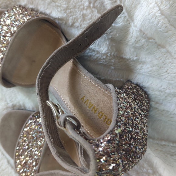 Old Navy Chunky Glitter Block Heels - Picture 6 of 9